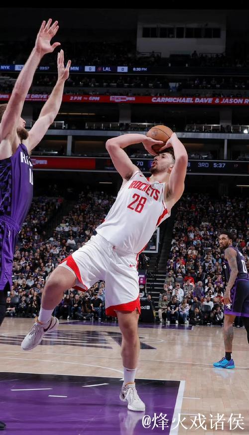 申京错位内线得分，火箭领先1分，比赛仅剩2.3秒